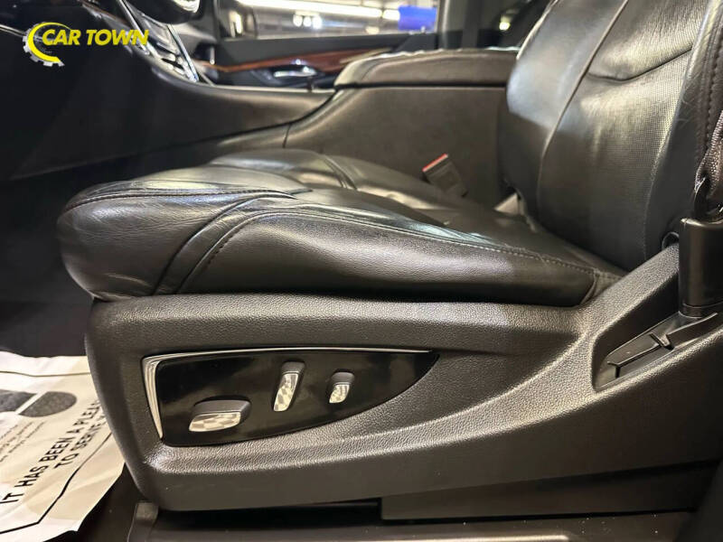 2015 Cadillac Escalade ESV Luxury