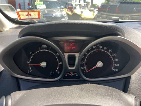 2011 Ford Fiesta SE