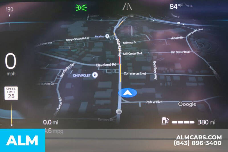 2023 Volvo XC40 B5 Plus Bright Theme