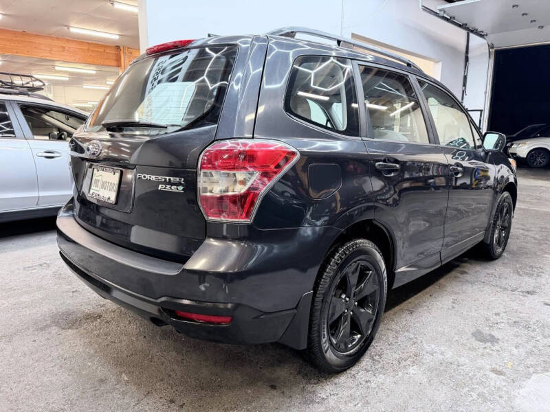 2016 Subaru Forester 2.5i