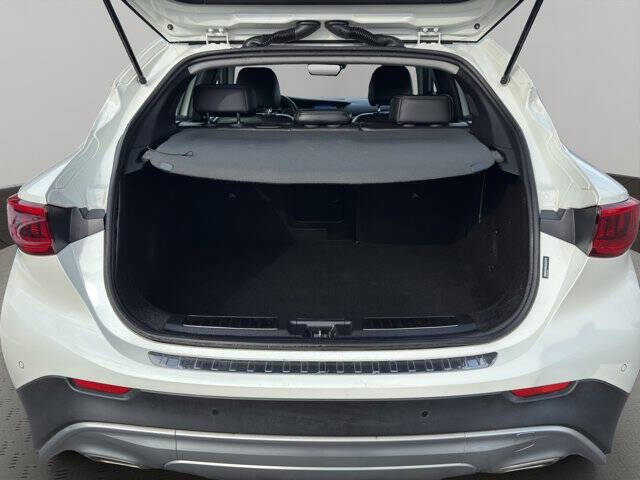 2019 Infiniti QX30 Essential