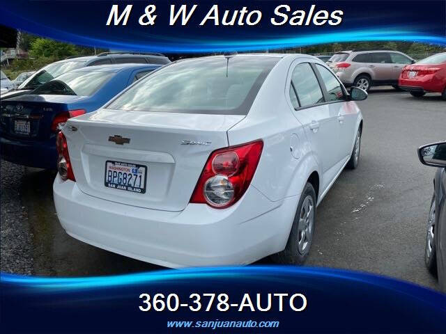 2016 Chevrolet Sonic LS Auto