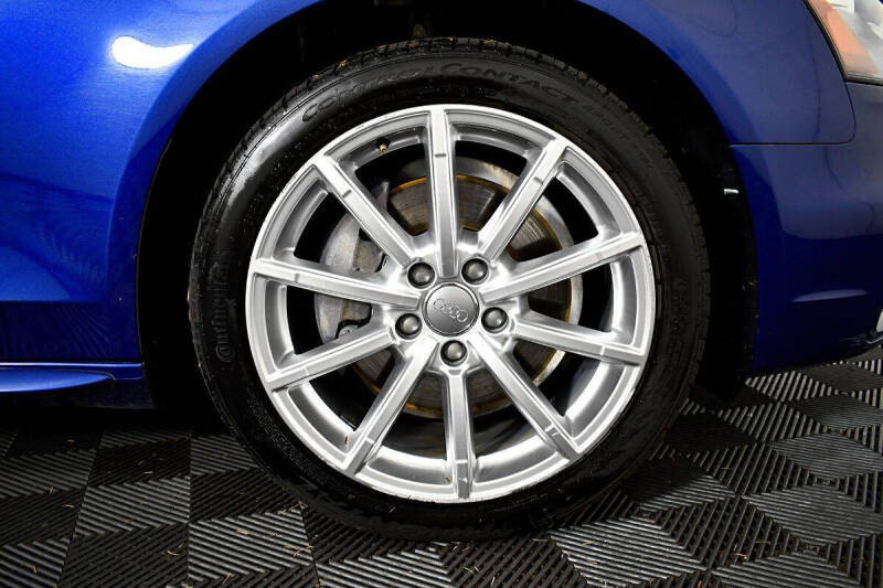 2016 Audi A4 2.0T quattro Premium Plus