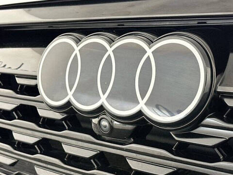 2024 Audi Q8 e-tron quattro Premium Plus