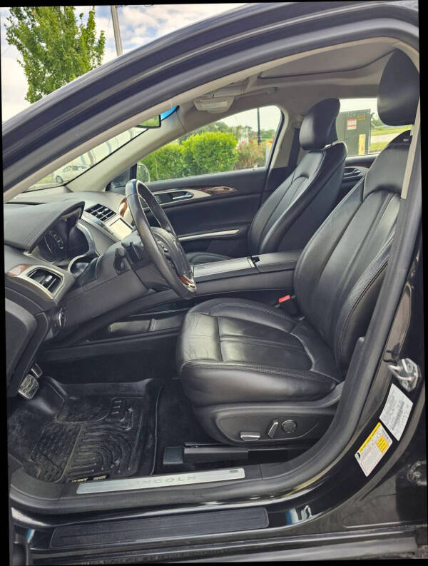 2014 Lincoln MKZ