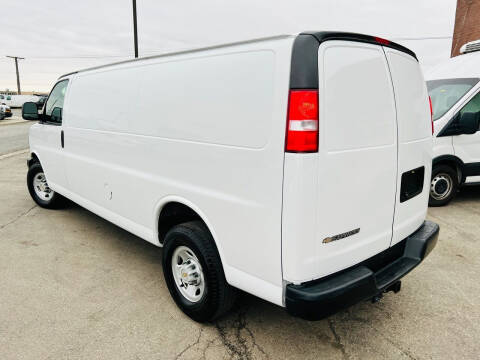2018 Chevrolet Express 2500