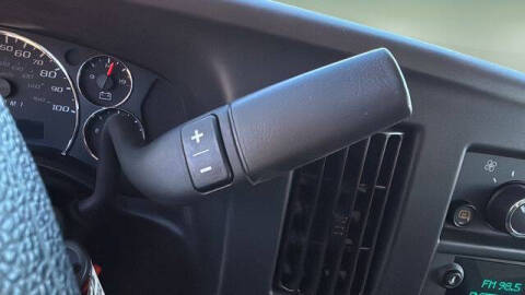 2025 Chevrolet Express LT 3500