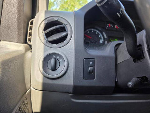 2011 Ford E-Series E-350 SD