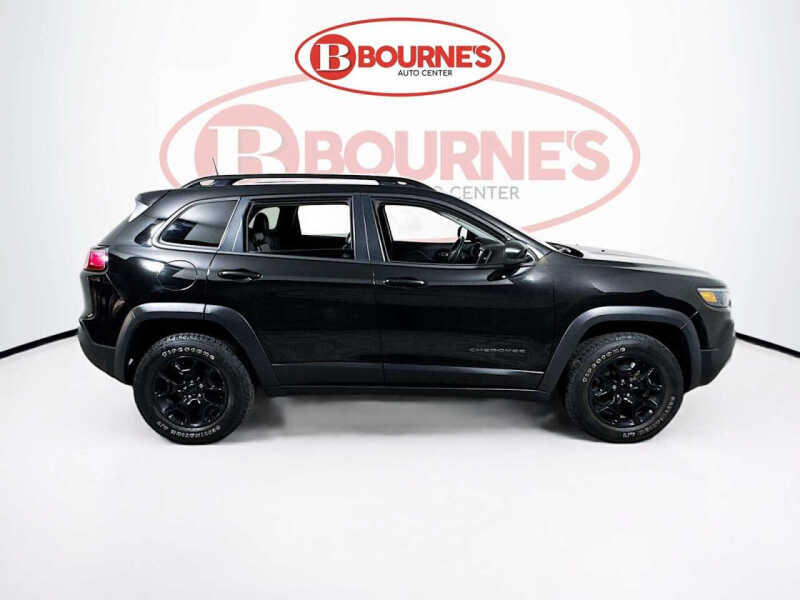 2022 Jeep Cherokee Trailhawk