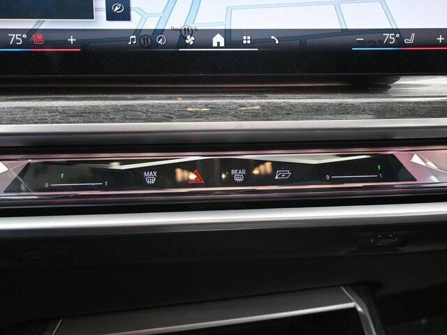 2023 BMW 7 Series 740i