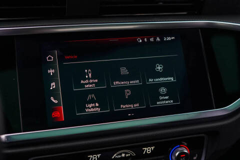 2022 Audi Q3 quattro S line Premium 45 TFSI