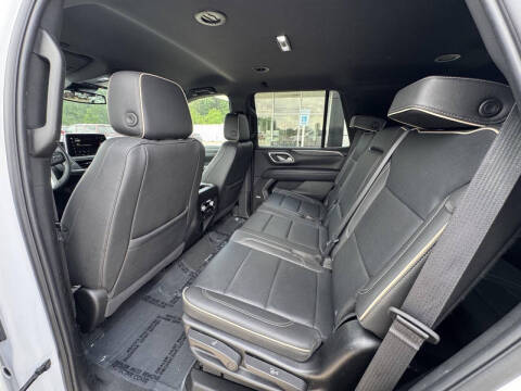 2024 GMC Yukon SLT