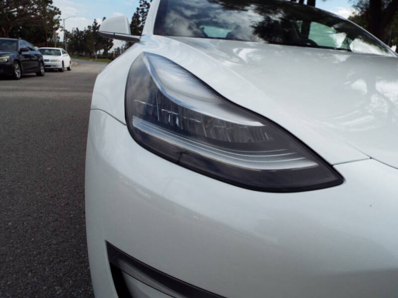 2020 Tesla Model 3 Standard Range Plus