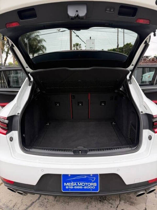 2018 Porsche Macan S