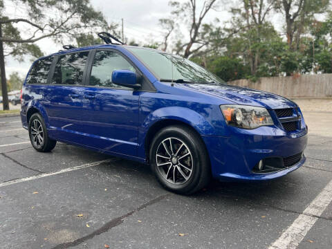 2019 Dodge Grand Caravan for sale at Florida Prestige Collection in Saint Petersburg FL