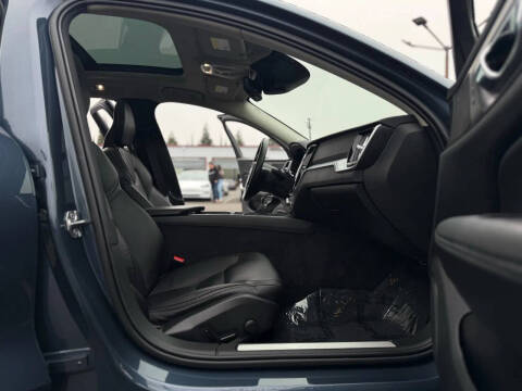 2020 Volvo V60 Cross Country T5