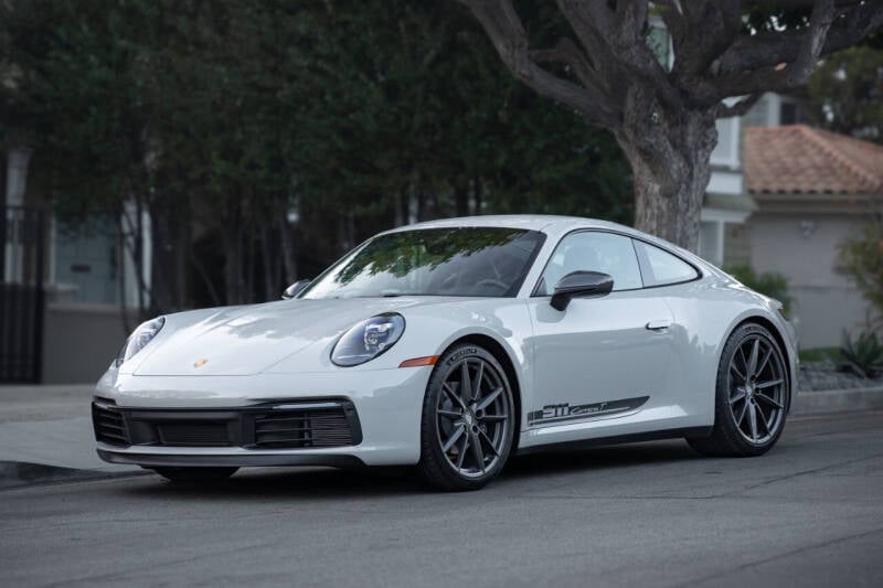 2023 Porsche 911 T photo 8