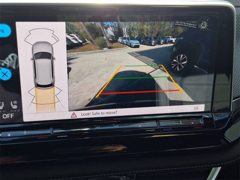 2026 Volkswagen Atlas Cross Sport SEL R-Line Black 4Motion