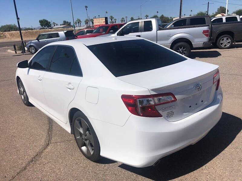 2014 Toyota Camry SE V6