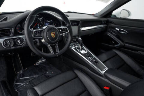 2017 Porsche 911 Carrera
