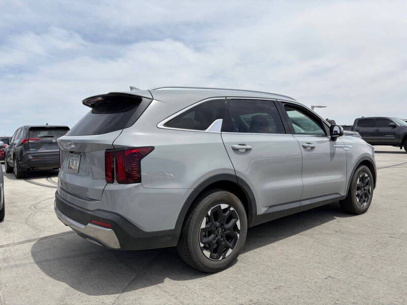 2025 Kia Sorento S
