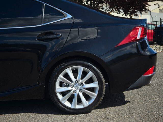 2015 Lexus IS 250