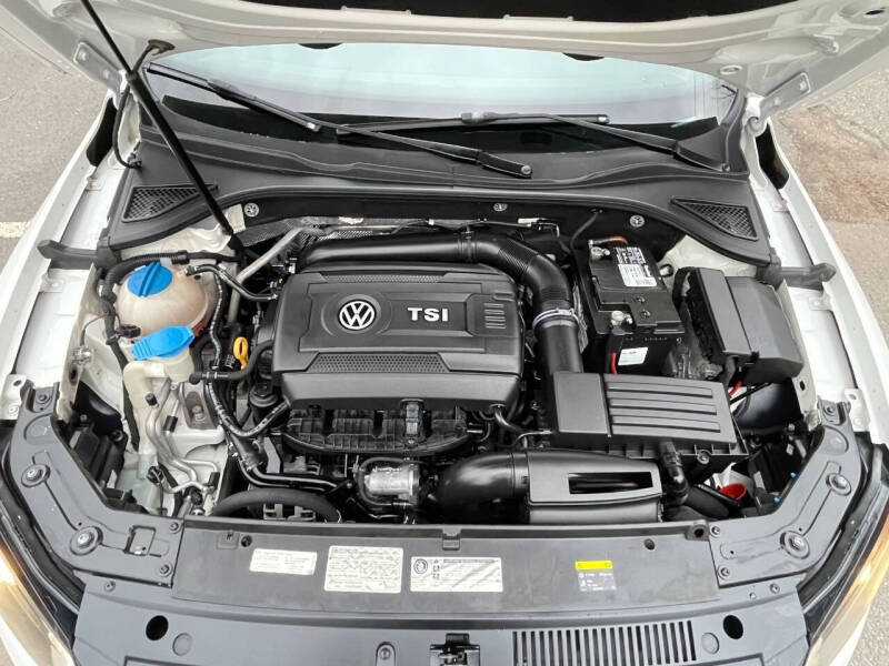 2015 Volkswagen Passat 1.8T S