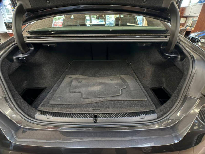 2024 BMW 5 Series 530i xDrive