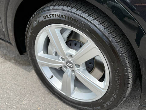 2019 Audi e-tron quattro Premium Plus