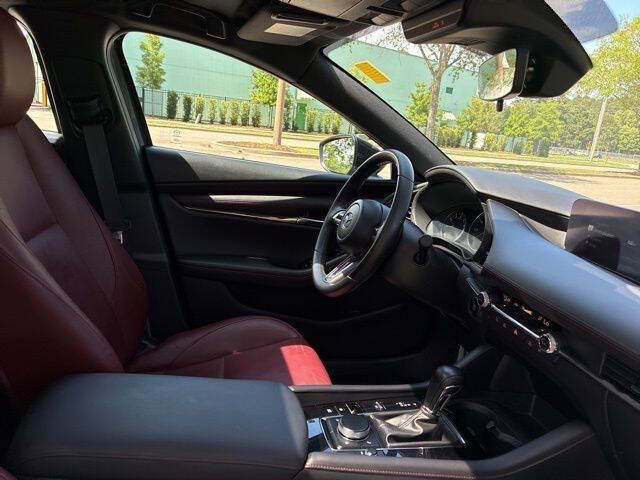 2022 Mazda Mazda3 Hatchback Carbon Edition