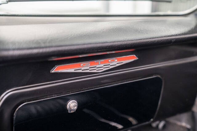 1964 Pontiac Le Mans 31