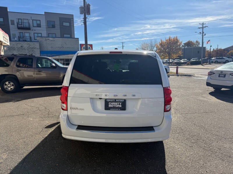 2020 Dodge Grand Caravan SE