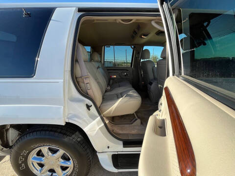 2000 Cadillac Escalade