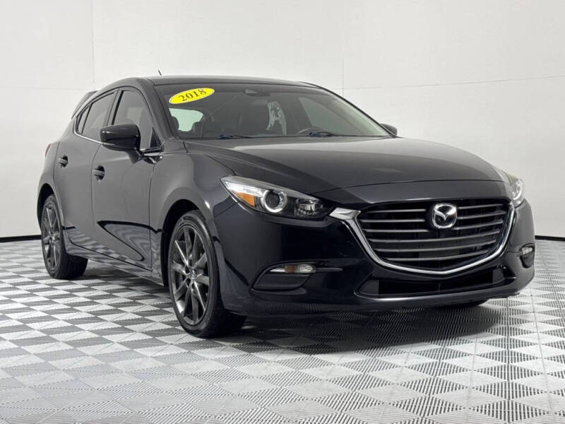 2018 Mazda Mazda3 Touring photo 3