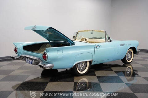1957 Ford Thunderbird