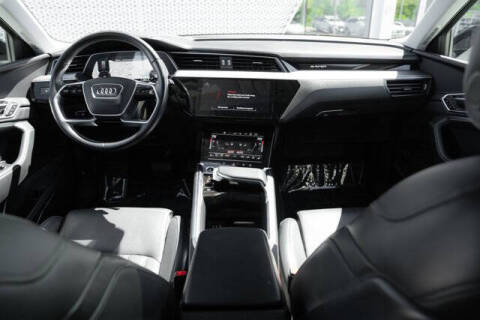 2024 Audi Q8 e-tron quattro Prestige
