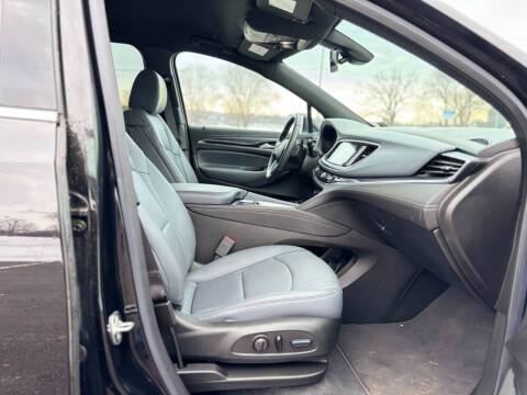 2024 Buick Enclave Essence