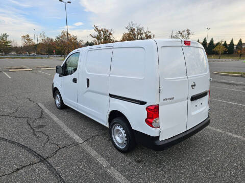 2015 Nissan NV200 S
