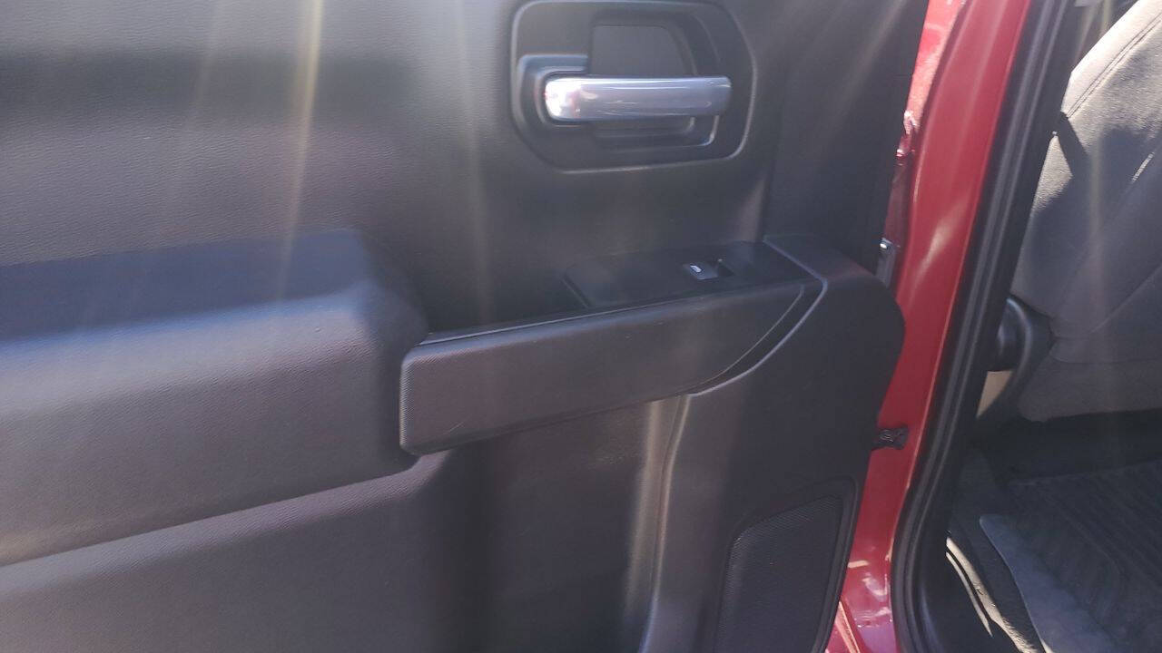 Used Car 2020 Chevrolet Silverado 1500  Custom 4x4 4dr Crew Cab 5.8 Ft. Sb For Sale Under $30,000 In San Antonio, Texas