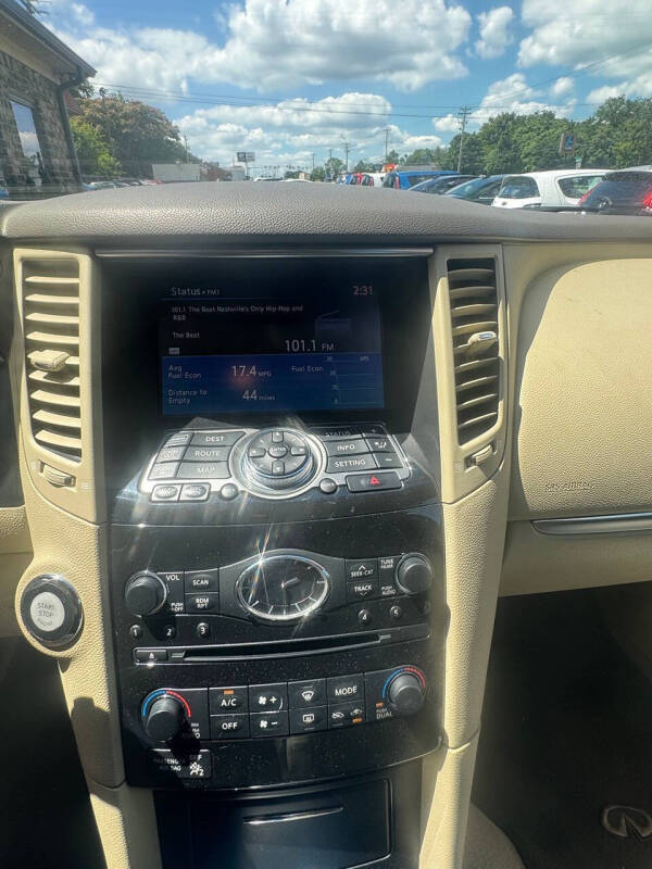 2012 Infiniti FX35