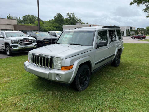 2009 Jeep Commander for sale at Dean's Auto Sales in Flint MI