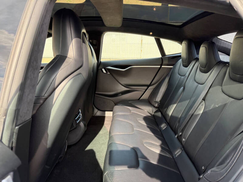 2016 Tesla Model S 70