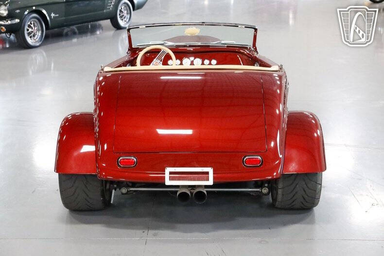 1933 Ford Roadster
