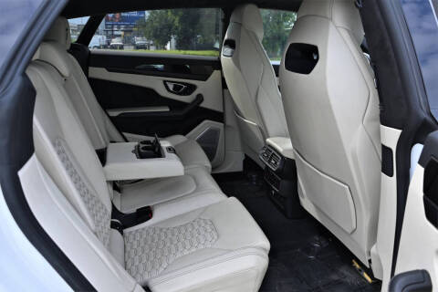 2022 Lamborghini Urus