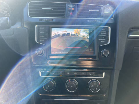 2016 Volkswagen Golf GTI SE