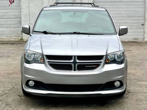 2014 Dodge Grand Caravan R/T