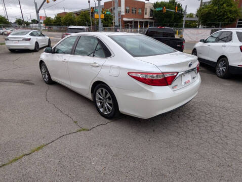 2017 Toyota Camry Hybrid XLE