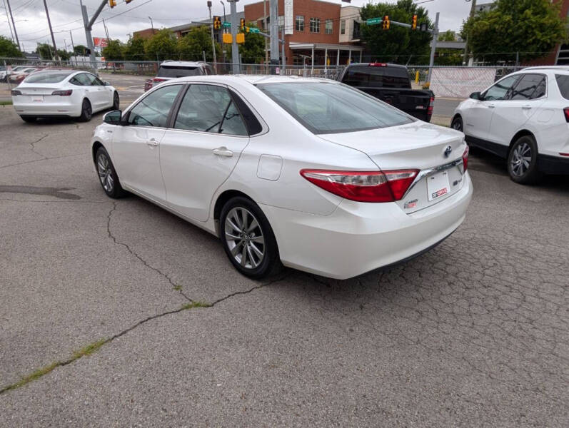 2017 Toyota Camry Hybrid XLE