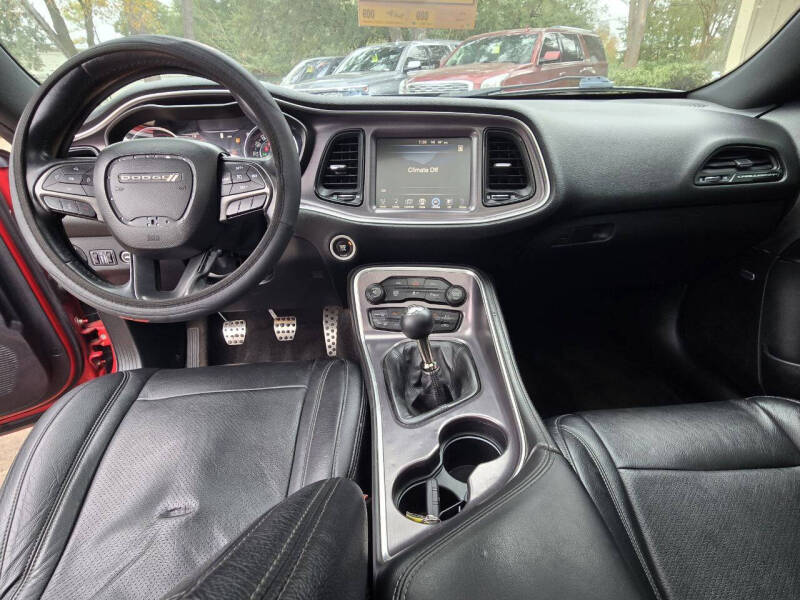 2015 Dodge Challenger R/T Plus