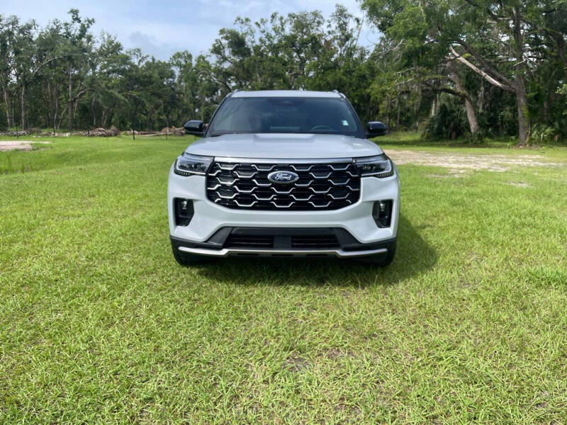 2025 Ford Explorer Platinum